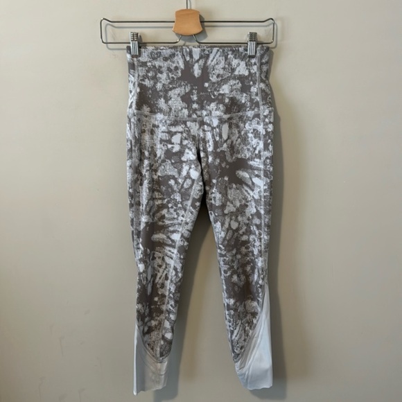 Lululemon Wunder Under Scalloped Hem High-Rise Crop 23" *Luxtreme Roll Down - Picture 2 of 10